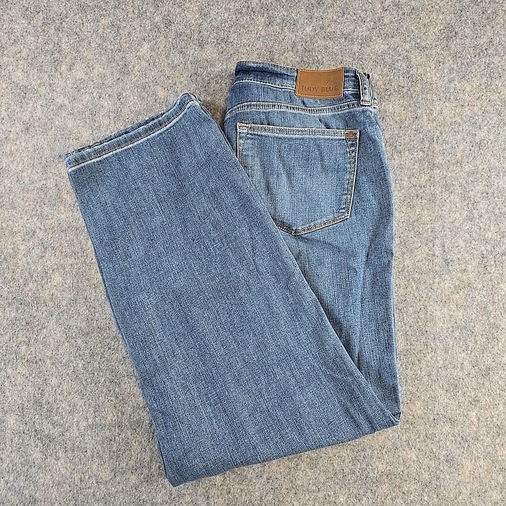 Judy Blue Straight Fit Jeans Women's 7 / 28 Mid Rise Medium Wash Denim 5 Pocket
